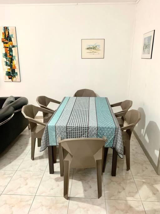 Ariel Beach Apartment Flic en Flac ภายนอก รูปภาพ